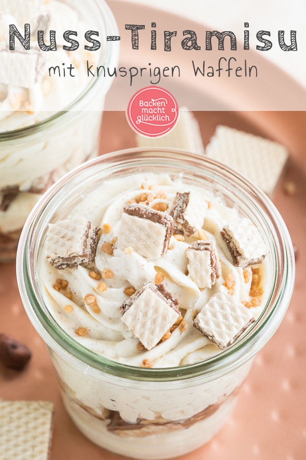 Lust auf ein besonderes Dessert im Glas? Dieses himmlische Haselnuss-Tiramisu ohne Ei steht dem traditionellen Tiramisu in nichts nach. Freut euch auf eine tolle Kombination aus luftiger Nusscreme und knusprigen Waffeln! Gerade im Sommer ist das Tiramisu mit Haselnüssen ein großer Genuss.