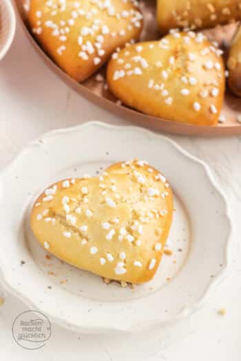 Herzbrötchen formen