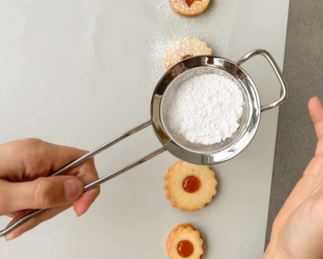Spitzbuben Puderzucker best&auml;uben