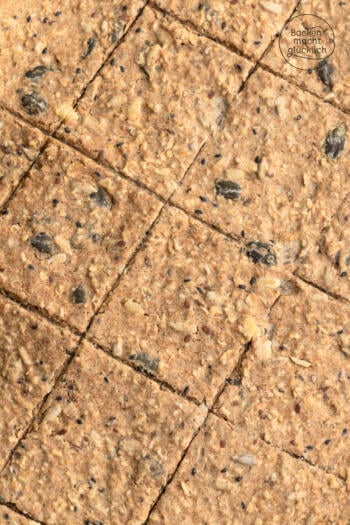 Knäckebrot auf dem Blech selber machen