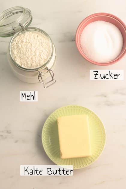 Zutaten für selbstgemachte Streusel