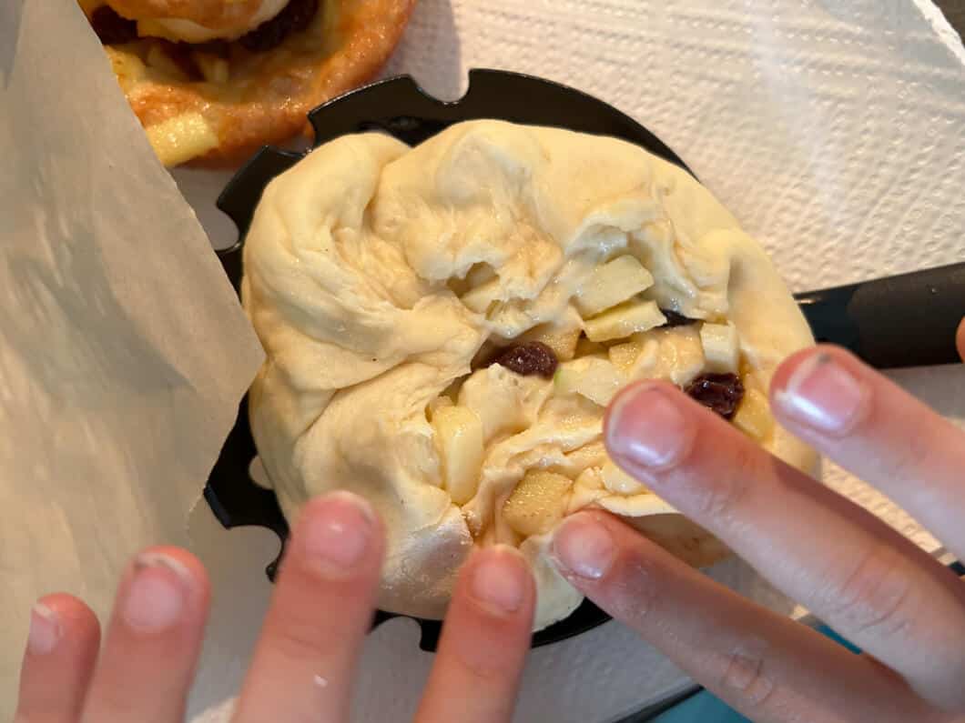 Apfelkrapfen vor dem Frittieren