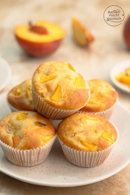 saftige schnelle Pfirsich-Muffins