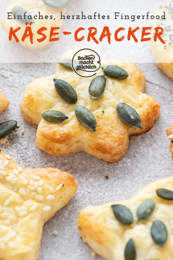 Einfache K&auml;se-Cracker, die immer gut ankommen! Das herzhafte K&auml;segeb&auml;ck ist perfekt f&uuml;r Partys & Buffets.