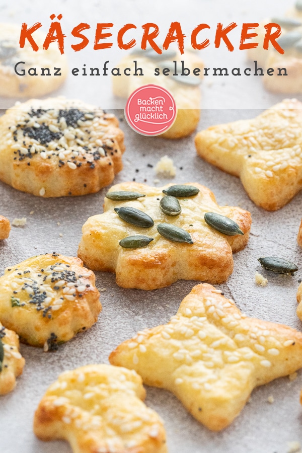 Einfache K&auml;se-Cracker, die immer gut ankommen! Das herzhafte K&auml;segeb&auml;ck ist perfekt f&uuml;r Partys & Buffets.