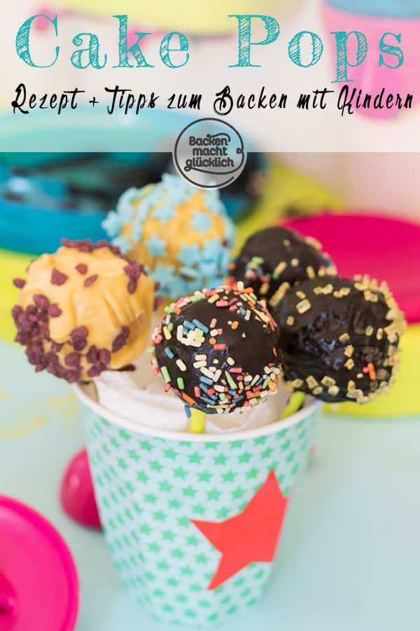 Tolles Rezept und Tipps zum Cake Pops machen mit Kindern. Die Cake Pops werden nicht gebacken und die Kinder können sich auf das Dekorieren der Cake Pops konzentrieren. Cake Pops mit Kindern selber zu machen ist ein riesen Spaß!