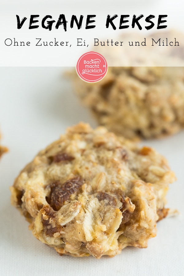 Einfaches Rezept für gesunde Kinder-Kekse. Diese Kekse sind ohne Zucker, Ei, Butter und Milch. Dabei sind die veganen Kekse so richtig schön fruchtig, weich und zugleich kernig.