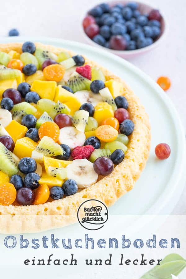 Ein einfaches Grundrezept für einen saftigen Obstboden aus Rührteig. Mit dem Obstkuchenteig lassen sich im Handumdrehen traumhafte Obstkuchen und Torten zaubern. #obstkuchen #kuchenboden #grundrezept #tortenboden #backenmachtglücklich