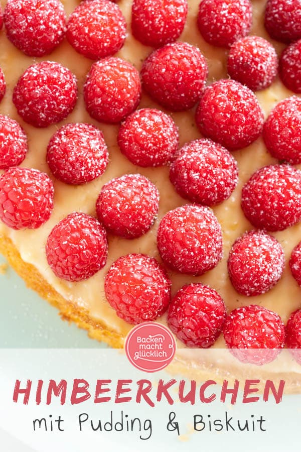 Wie wäre es mal mit einem köstlichen Himbeer-Pudding-Kuchen? Dieses super einfache Rezept für Himbeerkuchen mit Biskuit und leckerem Vanillepudding kommt wirklich bei jedem gut an! #himbeerkuchen #himbeeren #kuchen #einfach #himbeerkuchenmitpudding #backenmachtglücklich