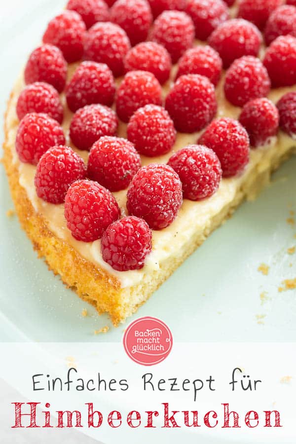 Wie wäre es mal mit einem köstlichen Himbeer-Pudding-Kuchen? Dieses super einfache Rezept für Himbeerkuchen mit Biskuit und leckerem Vanillepudding kommt wirklich bei jedem gut an! #himbeerkuchen #himbeeren #kuchen #einfach #himbeerkuchenmitpudding #backenmachtglücklich