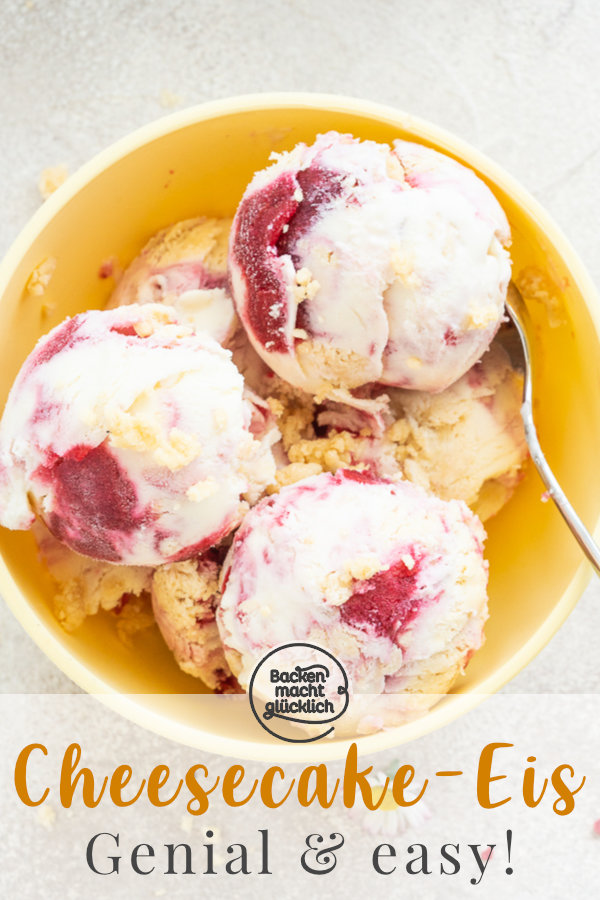 Wer Käsekuchen und Eis liebt, wird diese Cheesecake Eiscreme lieben! Das Lemon Cheesecake Eis funktioniert ohne Eismaschine und wird trotzdem cremig. Ihr werdet sehen: Ben and Jerrys Eis selbermachen ist super einfach! #backenmachtglücklich #eis #rezept #cheesecake