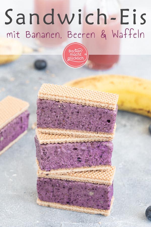 Waffel-Eis-Sandwiches selbermachen ist überhaupt nicht schwer. Mit diesem Nicecream Sandwich Rezept habt ihr im Nu einen erfrischenden, gesunden Sommersnack gemacht. #eis #rezept #nicecream #sommersnack #backenmachtglücklich
