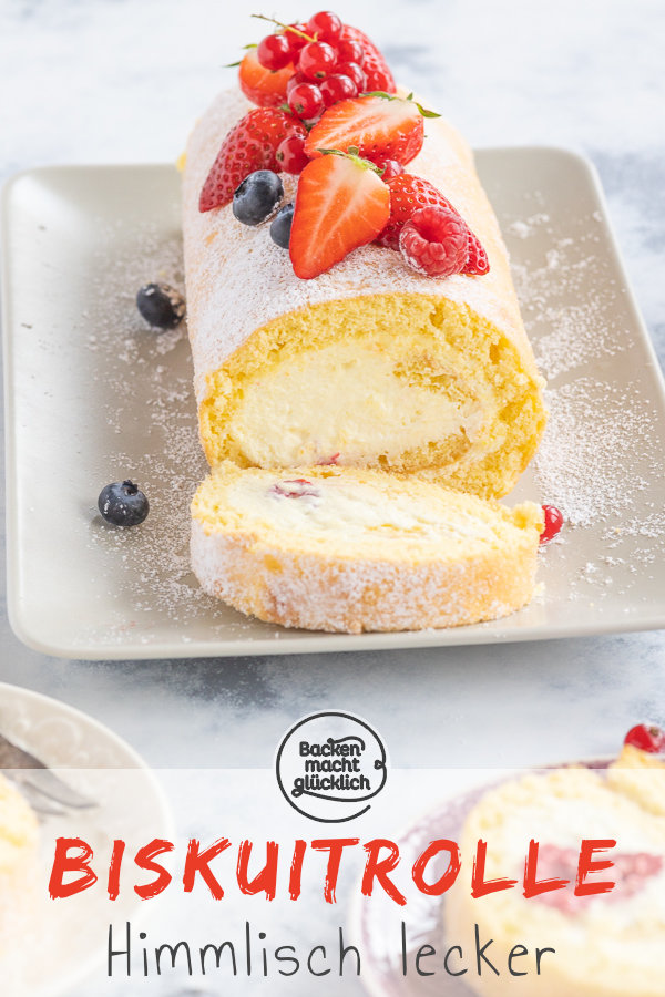 Diese leckere Biskuitrolle gelingt immer: Das beste Grundrezept für eine fluffige und cremige Biskuitroulade, die ihr nach Belieben mit Obst und anderen Zutaten füllen und dekorieren könnt.