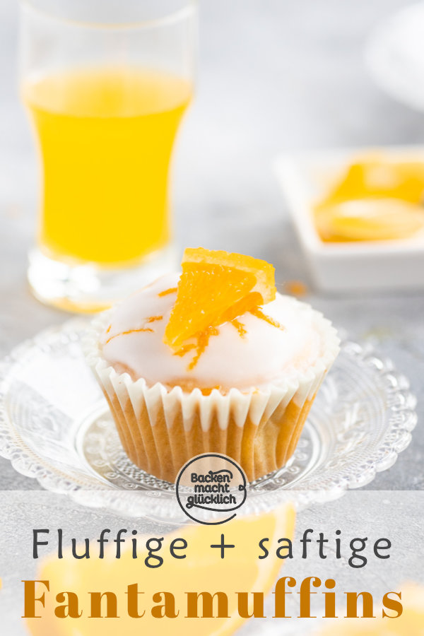 Schnelle und saftige Fantamuffins, die Groß und Klein schmecken! Das Blitzrezept für die Muffins mit Limonade ist eins meiner absoluten Lieblinge, wenn’s mal schnell gehen muss.
