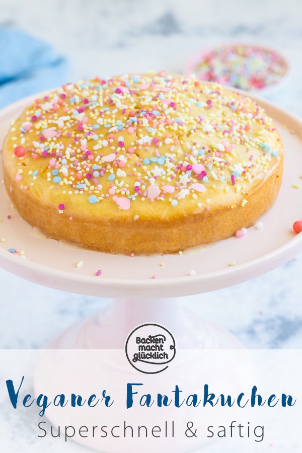 Blitzschnelles Rezept für eine super flaumigen, saftigen Fantakuchen ohne Ei. Dieser vegane Limokuchen kommt garantiert gut an!