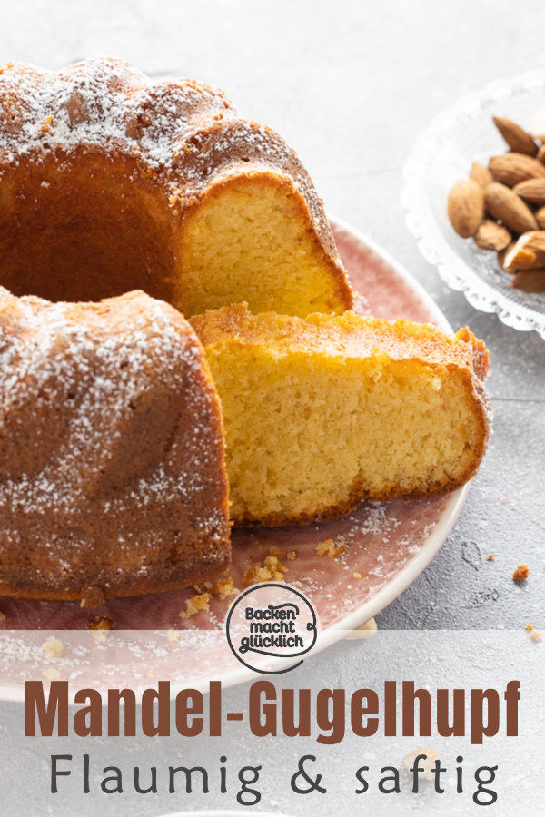 Wunderbar flaumiger, saftiger Gugelhupf mit Mandeln und Vanille, der einfach zu backen ist und trotzdem was hermacht.