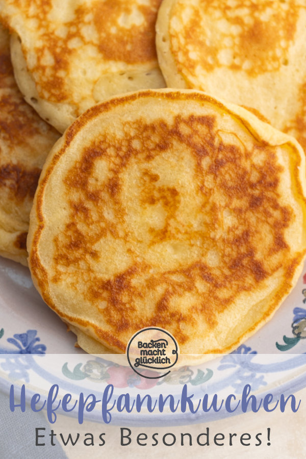 Omas Hefepfannkuchen sind die besten: einfach, fluffig und lecker ♥ Dieses Rezept für Pfannkuchen aus Hefeteig müsst ihr testen!