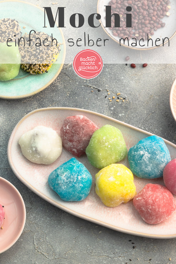Mit diesem einfachen Mochi-Rezept könnt ihr die angesagten japanischen Reisküchlein auch daheim machen. Unkompliziert & lecker!